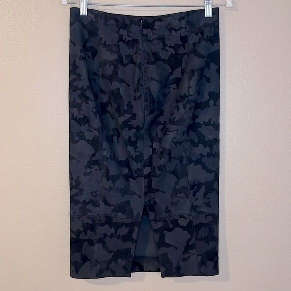 VERONICA BEARD | Black Suede Real Leather Camo Midi Pencil Skirt | Size: 4 - Picture 2 of 10